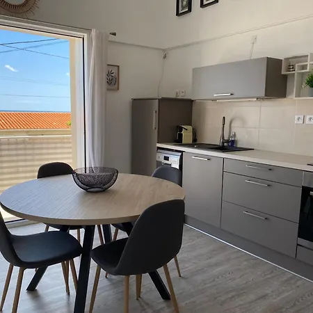 شقة Joli Avec Vue Mer, Climatise Et Wifi Saint-Pierre-la-Mer (Aude)